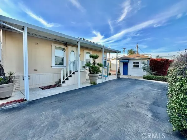 Costa Mesa, CA 92627,1660 Whittier #17