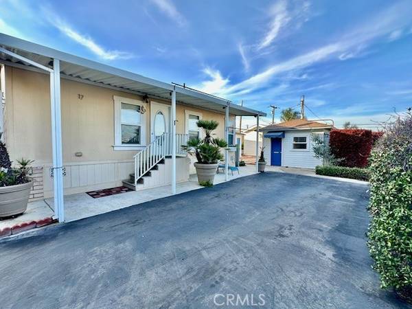 Costa Mesa, CA 92627,1660 Whittier #17