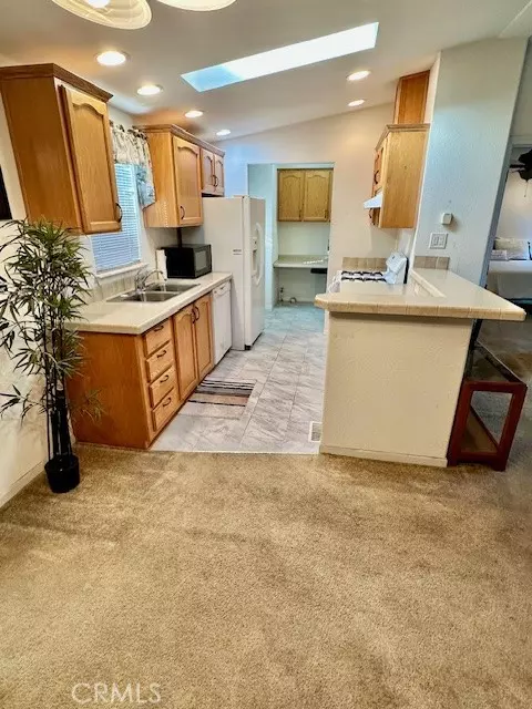 Costa Mesa, CA 92627,1660 Whittier #17