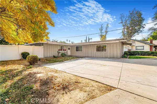 Riverside, CA 92504,5676 Grand Avenue