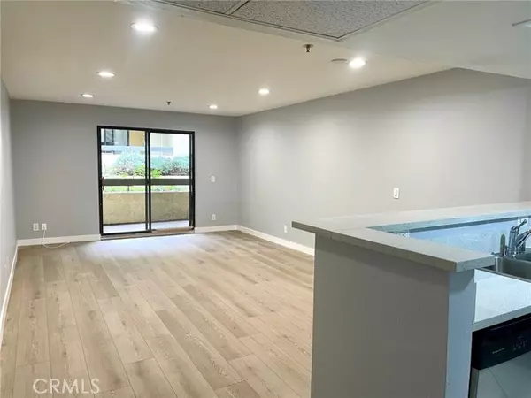 Pasadena, CA 91106,64 N Mar Vista Avenue #114