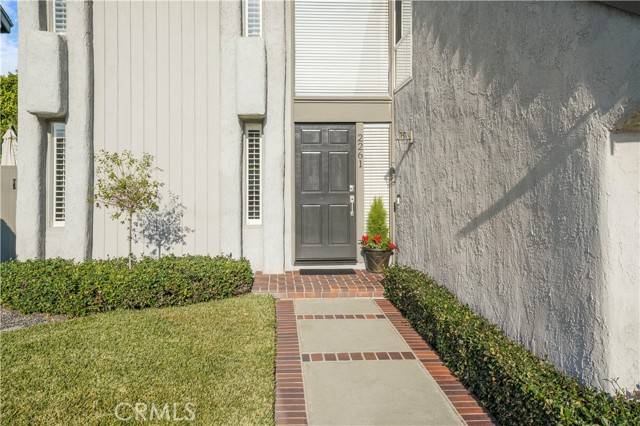 2261 Caper Tree Drive, Tustin, CA 92780