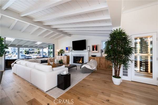 56 Balboa Coves, Newport Beach, CA 92663