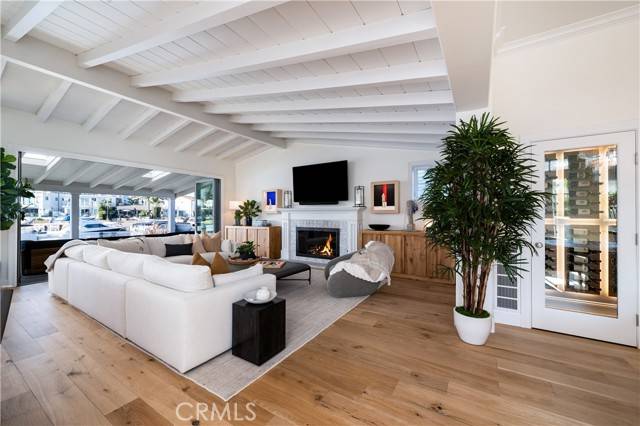 56 Balboa Coves, Newport Beach, CA 92663