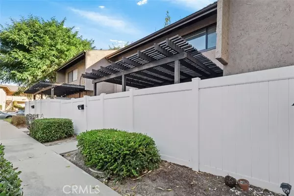 Fullerton, CA 92833,2278 Loma Alta Drive #8