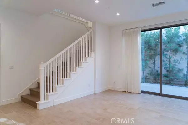 Irvine, CA 92618,159 Linda Vista