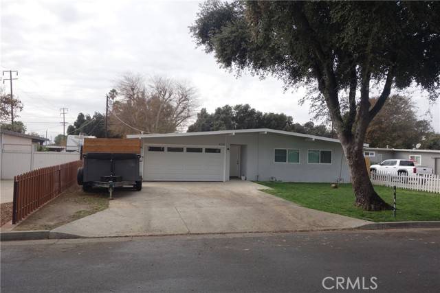 4214 Canterbury Road, Riverside, CA 92504