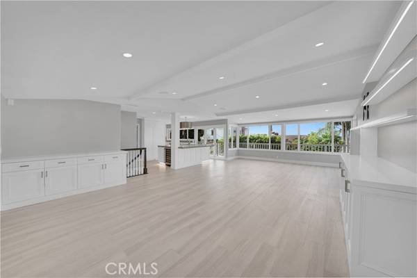 Newport Beach, CA 92663,1717 Cliff Drive