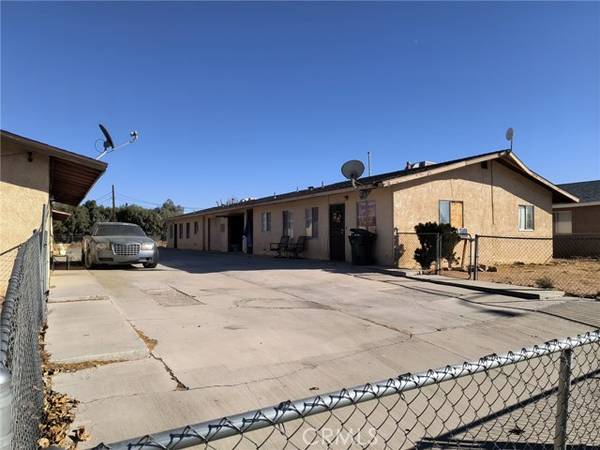 12947 Navajo Road, Apple Valley, CA 92308