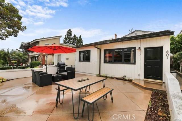 607 Larkspur Avenue, Corona Del Mar, CA 92625