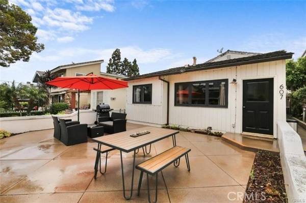 607 Larkspur Avenue, Corona Del Mar, CA 92625