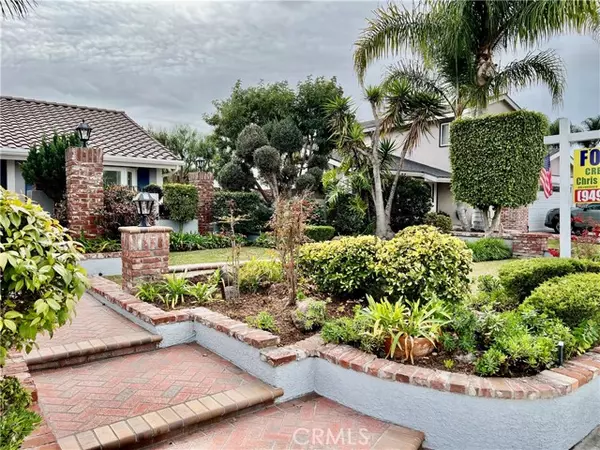 10162 Cliff Drive, Huntington Beach, CA 92646