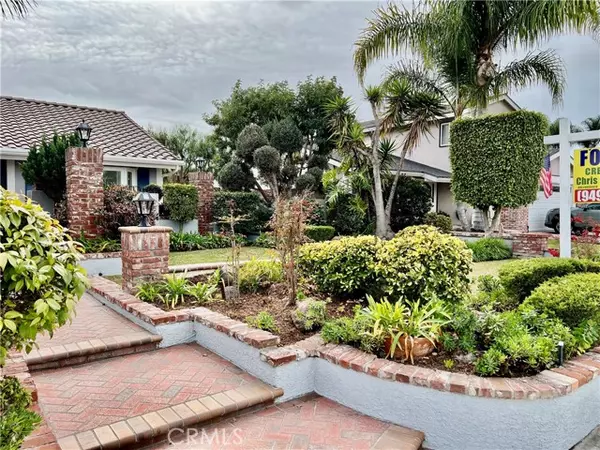 10162 Cliff Drive, Huntington Beach, CA 92646