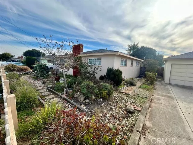 1049 Sunset Drive, Arroyo Grande, CA 93420