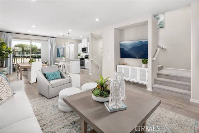 Chino, CA 91708,16352 Meadowhouse Avenue