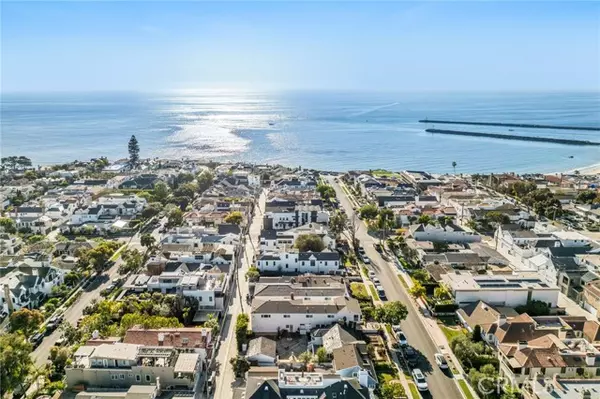 Corona Del Mar, CA 92625,316 Orchid Avenue