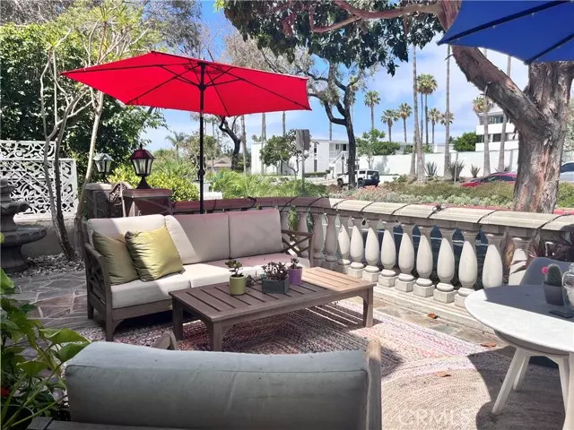 Corona Del Mar, CA 92625,620 Avocado Avenue