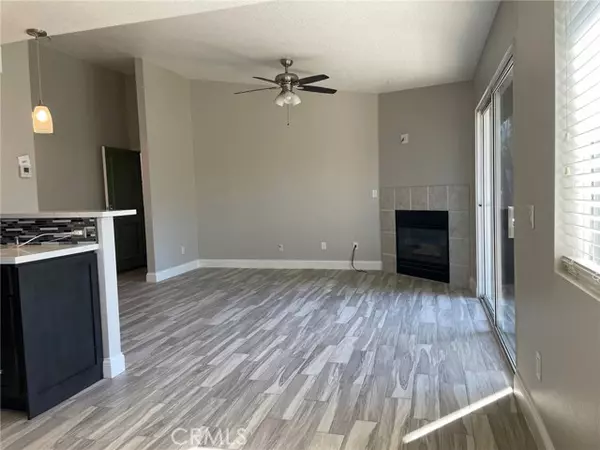 2616 Avenida Del Vista #204, Corona, CA 92882