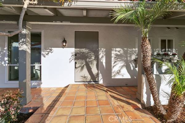 2028 Vista Cajon, Newport Beach, CA 92660