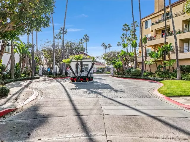 Huntington Beach, CA 92649,16291 Countess Drive #203