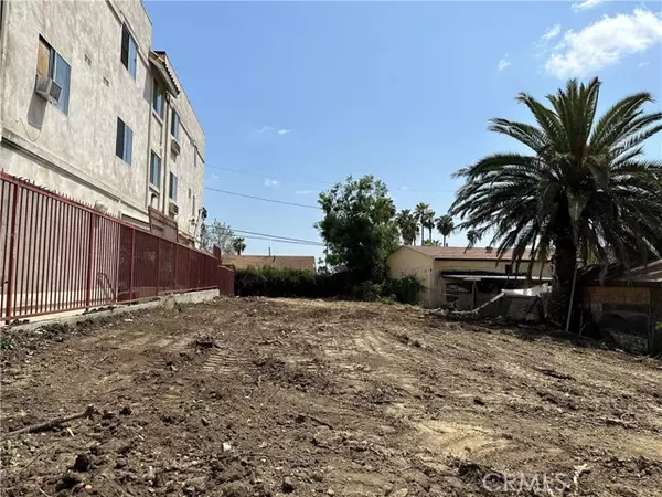 5170 Oakland, Los Angeles, CA 90032