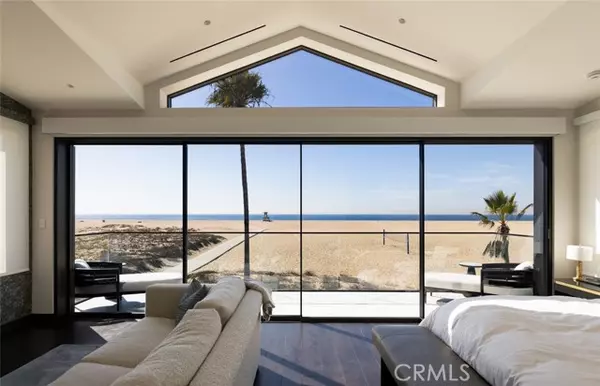 Newport Beach, CA 92661,218 E Oceanfront