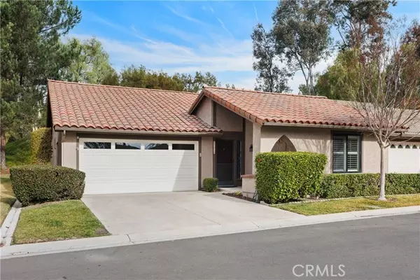 Mission Viejo, CA 92692,23652 Villena