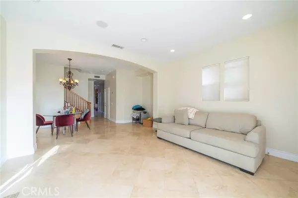 Huntington Beach, CA 92648,317 2nd Street