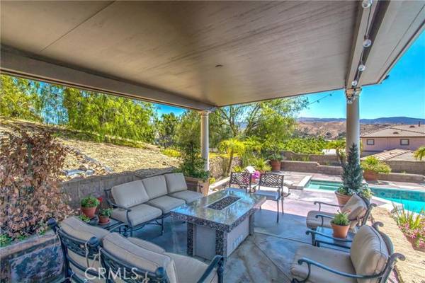 2109 Canyon View Lane, Redlands, CA 92373