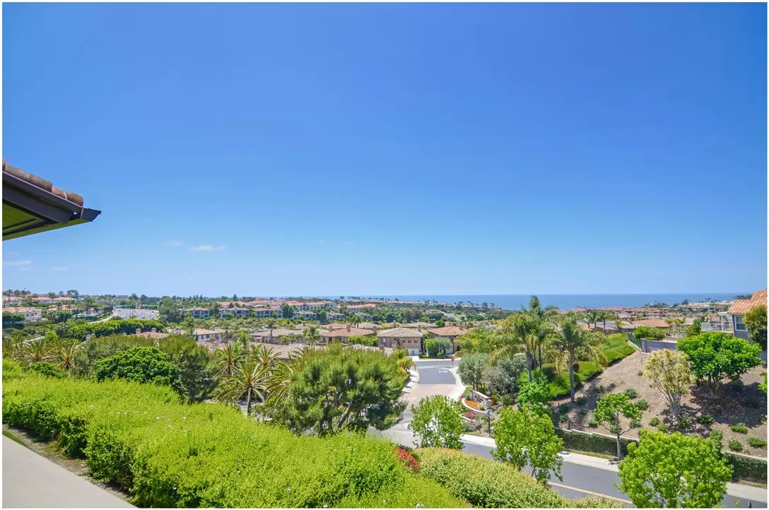 Dana Point, CA 92629,40 Corniche Drive #E