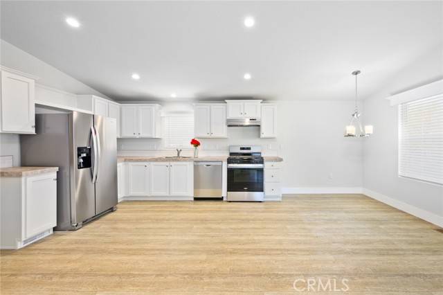Victorville, CA 92394,15252 Seneca #148