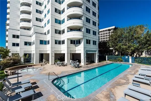 Long Beach, CA 90802,525 E Seaside Way #1504