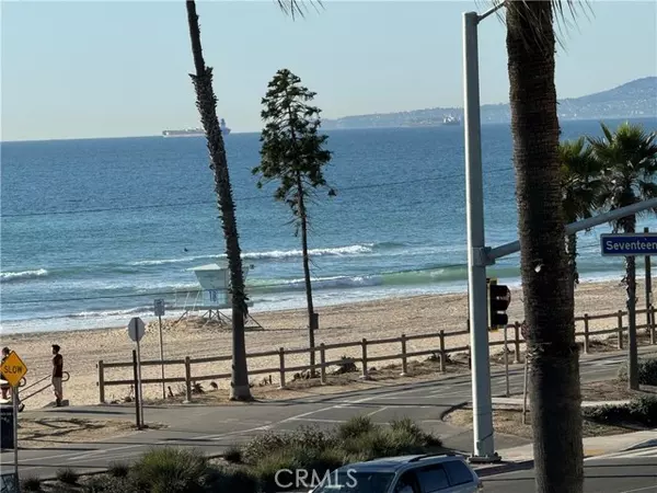 Huntington Beach, CA 92648,1516 Pacific Coast #304