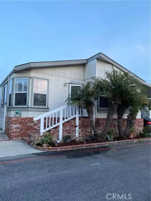 Huntington Beach, CA 92648,20701 Beach #107