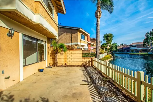 Huntington Beach, CA 92648,7932 Southwind Circle