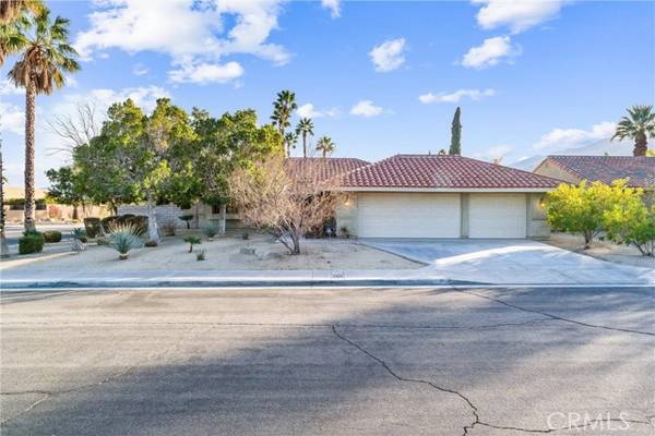 1495 E Luna Way, Palm Springs, CA 92262