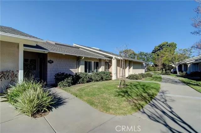 Huntington Beach, CA 92646,8685 Merced Circle #1012 B