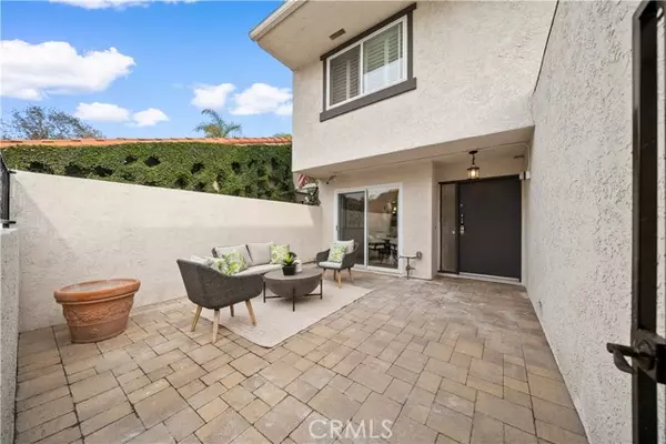 456 Vista Roma, Newport Beach, CA 92660