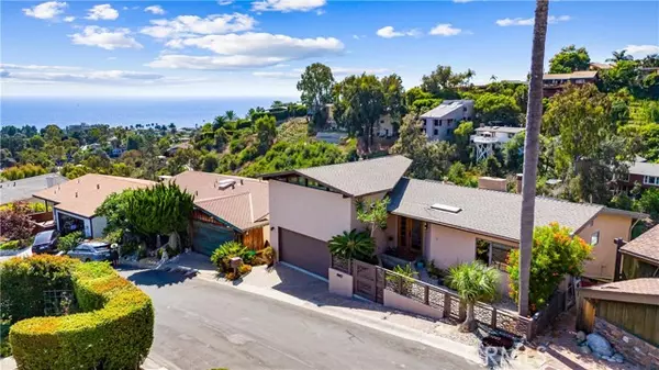 967 Meadowlark Lane, Laguna Beach, CA 92651