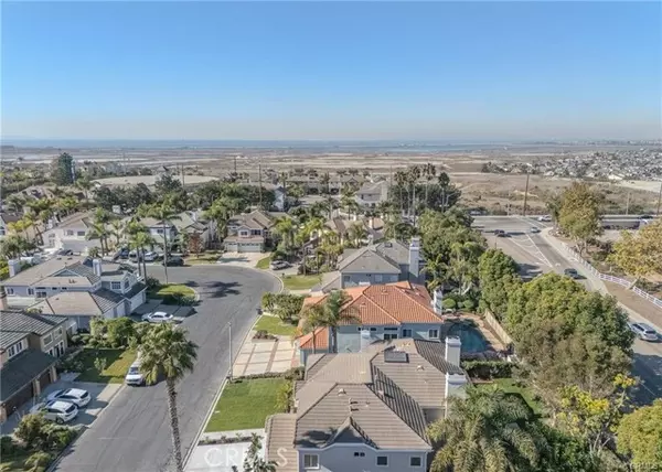 6581 Silverspur Lane, Huntington Beach, CA 92648