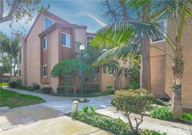 16955 Bluewater Lane #62, Huntington Beach, CA 92649