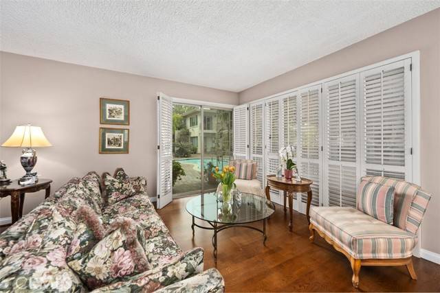 1250 S Orange Grove Boulevard #8, Pasadena, CA 91105