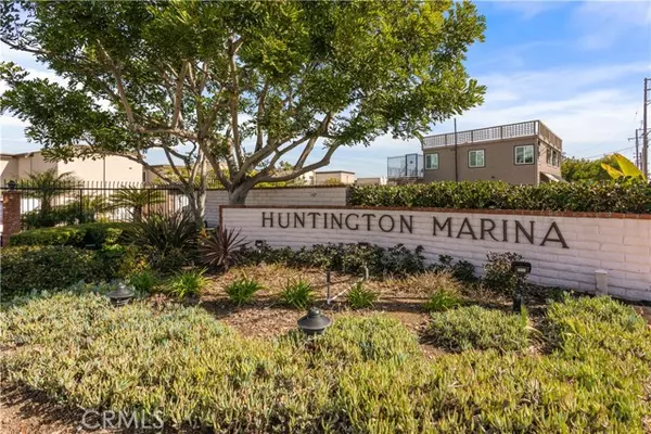 16118 Mariner Drive #18, Huntington Beach, CA 92649