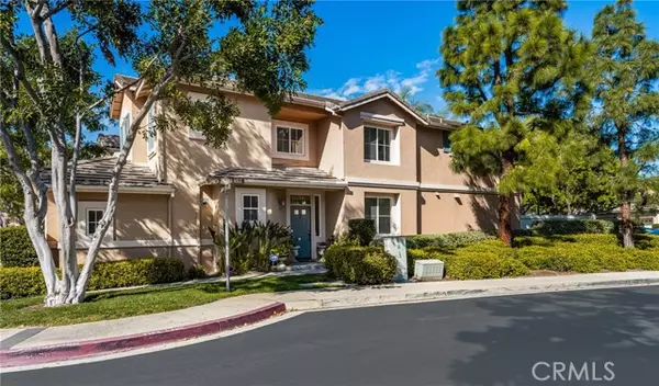 18 Santa Victoria Aisle, Irvine, CA 92606