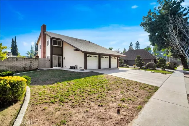 1538 Old River Road, Fullerton, CA 92831