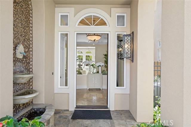 5656 Ocean Terrace Drive, Huntington Beach, CA 92648