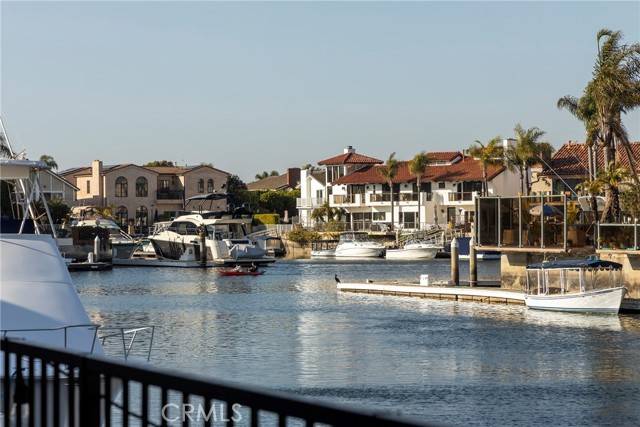 Huntington Beach, CA 92649,16542 Wanderer Lane