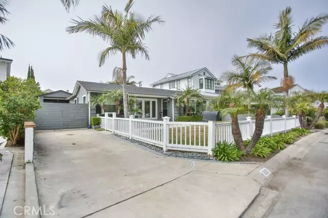 309 Kings Place, Newport Beach, CA 92663