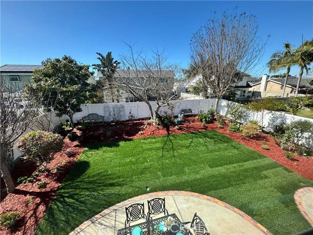 20161 Crown Reef Lane, Huntington Beach, CA 92646