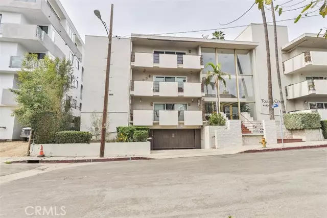 North Hollywood, CA 91602,4445 Cartwright Avenue #207